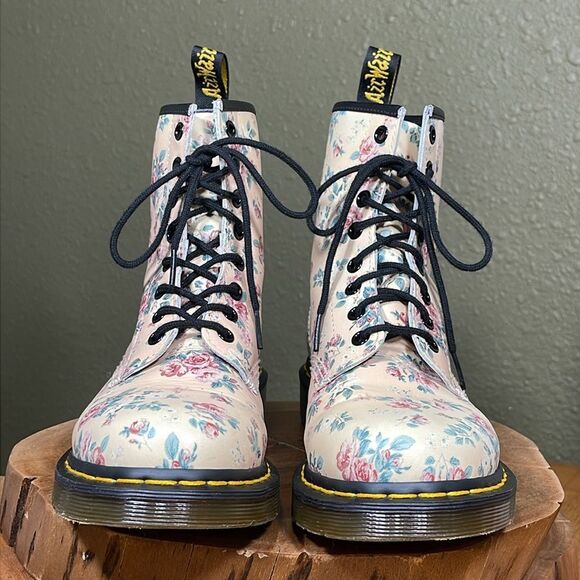 DR. MARTENS VINTAGE ROSE BOOTS - Picture 4 of 13